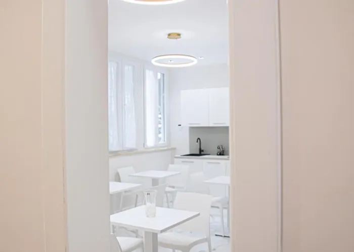 Отель типа "постель и завтрак" Roxy Luxury House Рим
