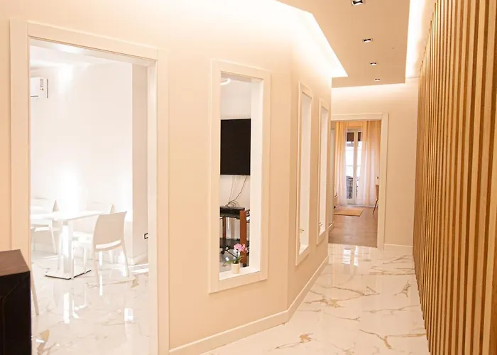 Отель типа "постель и завтрак" Roxy Luxury House