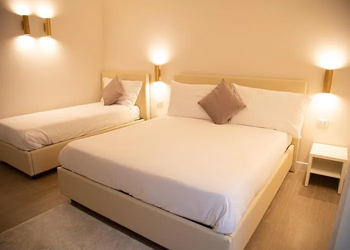 Roxy Luxury House