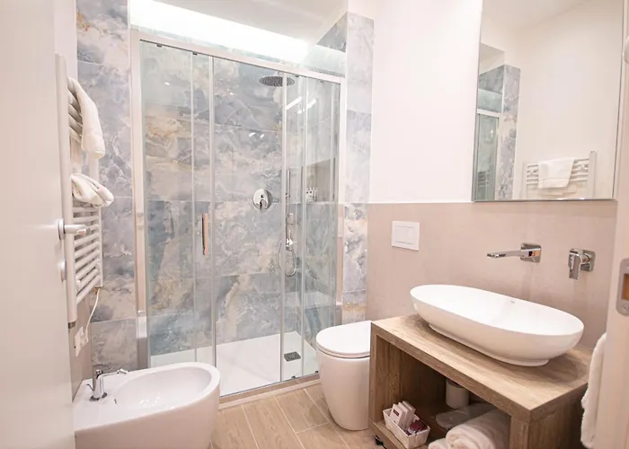 Отель типа "постель и завтрак" Roxy Luxury House 4*