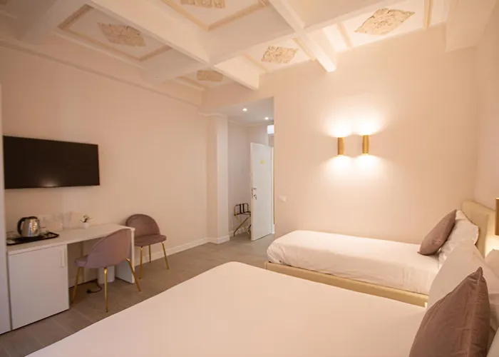 Отель типа "постель и завтрак" Roxy Luxury House